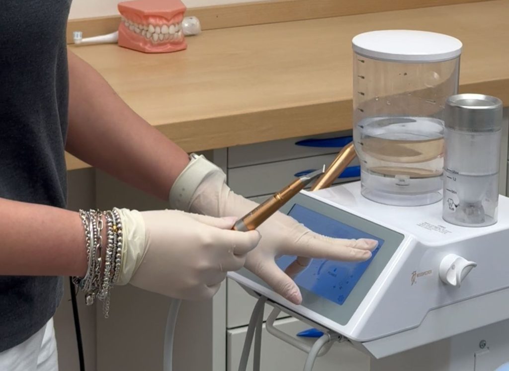 Igiene Dentale Senza Dolore: Scopri i Trattamenti GBT e AIRFLOW 1 igiene dentale senza dolore